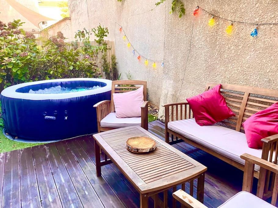 Magnifique Villa Avec Jacuzzi Au Pied Du Stade Сен-Дені Екстер'єр фото